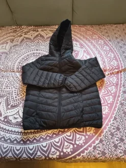 Best Sinsay kevyttoppatakki