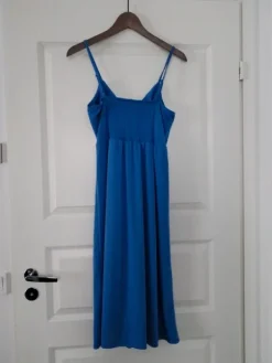 Spagettiolkaiminen kesämekko