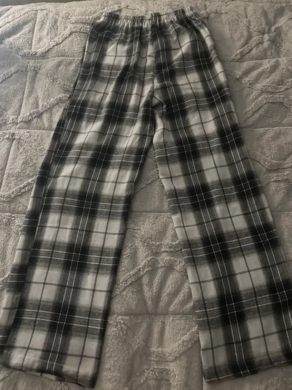 Shein Spodnie w kratke