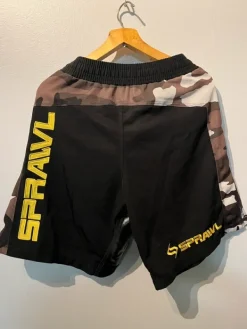 Street Fighter Sprawl MMA shorts