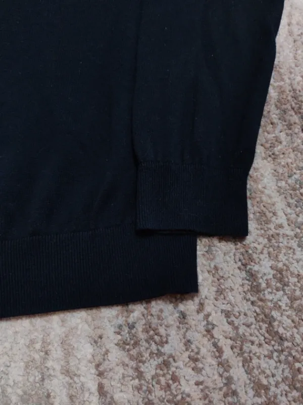 Outlet St. John's Bay St John's Bay Black Crewneck Sweater L