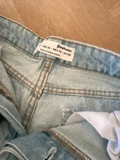 Stradivarius farkkushortsit