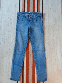 Discount Levi's Stretchfarkut