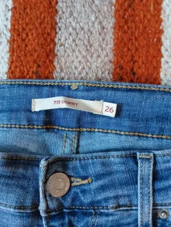 Discount Levi's Stretchfarkut