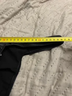 Hot Stringi męskie Ala skórzane