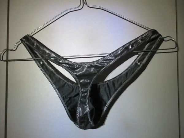 KriszSartoria String-malliset miesten uimahousut