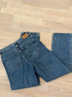 Clearance Monki Suorat siniset farkut