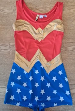 Sale H&M Super woman xs