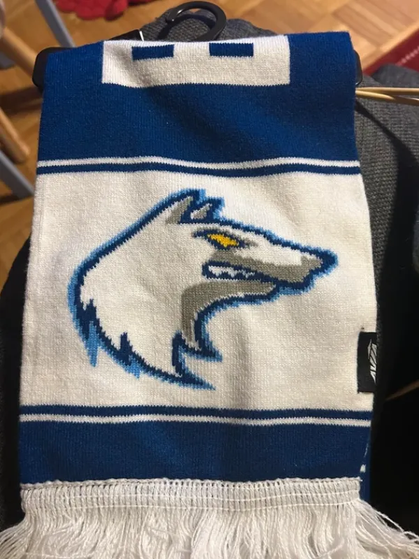 Outlet Susijengin huivi