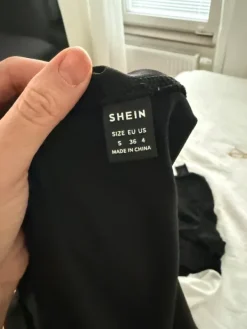 Shein Svart topp