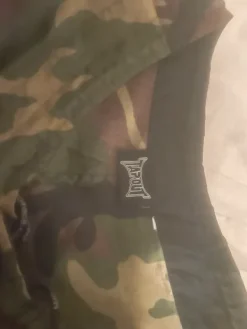 Clearance Tapout - Camo shortsit