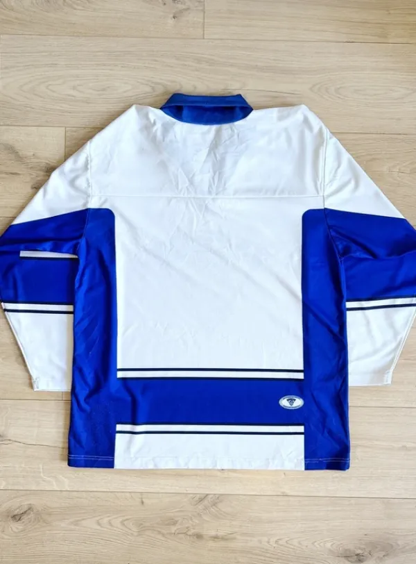 Clearance Suomi Team shirt Soumi. Size L