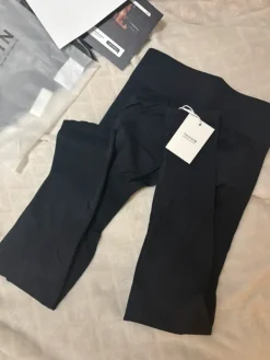 Discount Thrivin housut