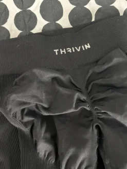 Sale Thrivin trikoot