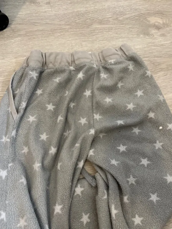 Online Actuelle Tähtikuvioiset yöhousut