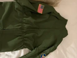 punanaamio Top Gun pilottihaalari