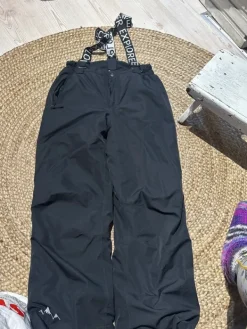 Online House Toppahousut