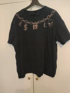 Outlet icond T-paita