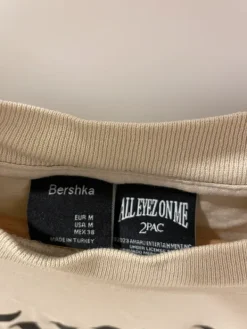 Hot Bershka tpaita