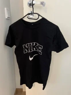 Sale Nike t-paita