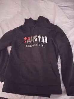 Online Trapstar huppari koko M