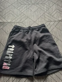 Best Trapstar shortsit