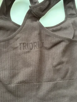 Best Treenisetti, toppi & trikoot