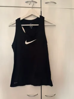 Outlet Nike Treenitoppi