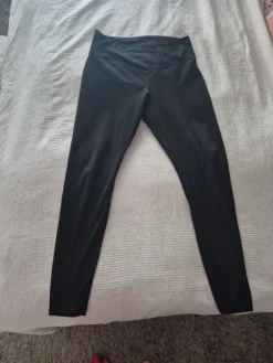 Sale H&M Treenitrikoot