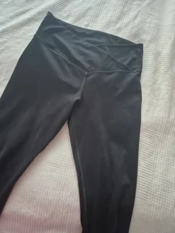 Sale H&M Treenitrikoot