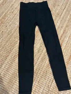 Outlet H&M Treenitrikoot, xs