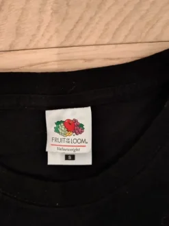 Discount Fruit of the Loom Trollheims grott bändipaita