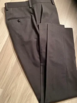 Best Jack & Jones Tummanharma puku 48