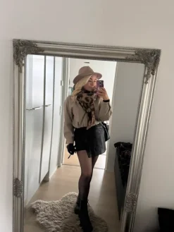 Outlet Tummanruskea tekonahka skort