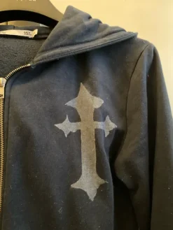 Hot Lager 157 Tummansininen huppari