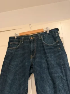 New Lee tummansiniset farkut