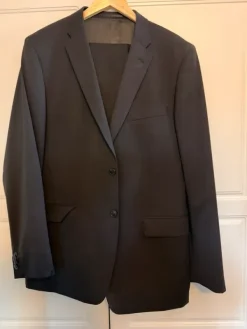 Turo taylor Turo Tailor miesten puku