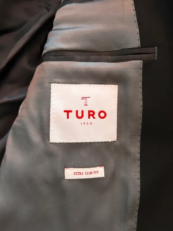 Sale Turo Tailor puku 3280