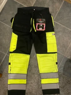 Outlet Työhousut koko 46