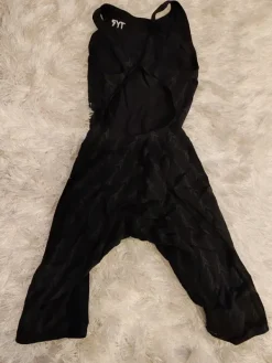 Best TYR - kisauimapuku (koko D128)