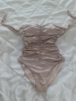 Hot Tezenis Uimapuku