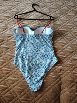 Sale Uimapuku uusi