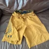 New Under Armour - urheilushortsit