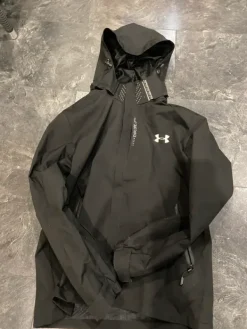 Outlet Under Armour sadetakki