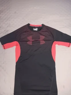 New Under Armour urheilu t-paita