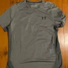 Sale Under Armour urheilupaita