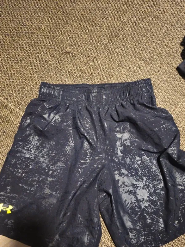 New Under Armour urheilushortsit