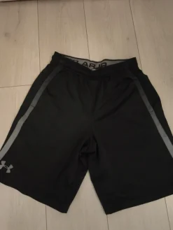 Best Under Armour urheilushortsit
