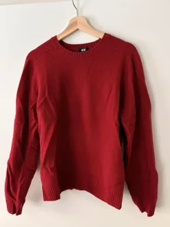 Online Uniqlo lambswool sweater