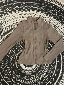 Hot En tiedä Urheilu paita